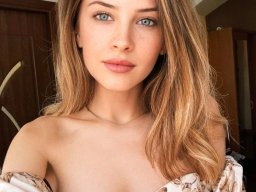beautiful-students-260924-260924-078