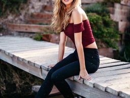 beautiful-students-260924-260924-078