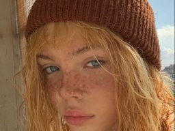 beautiful-students-260924-260924-078