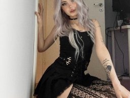beautiful-students-260924-260924-079