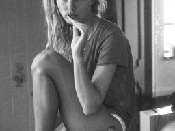 beautiful-students-260924-260924-079