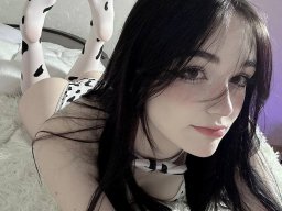 beautiful-students-260924-260924-079