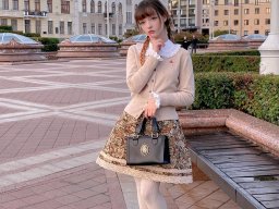 beautiful-students-260924-260924-079