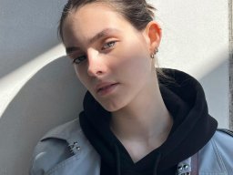beautiful-students-260924-260924-079