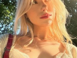 beautiful-students-260924-260924-079