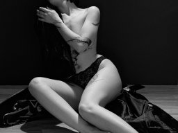 beautiful-students-260924-260924-079