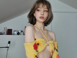 beautiful-students-260924-260924-079