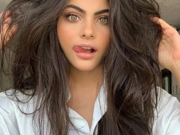 beautiful-students-260924-260924-079
