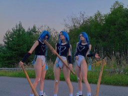 beautiful-students-260924-260924-080