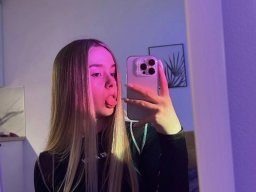 beautiful-students-260924-260924-080