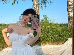beautiful-students-260924-260924-080