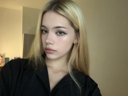 beautiful-students-260924-260924-080