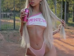 beautiful-students-260924-260924-081