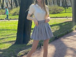 beautiful-students-260924-260924-081