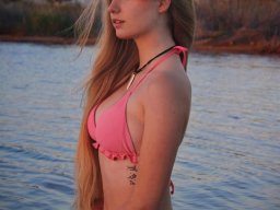beautiful-students-260924-260924-081