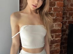 beautiful-students-260924-260924-081