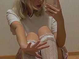 beautiful-students-260924-260924-081