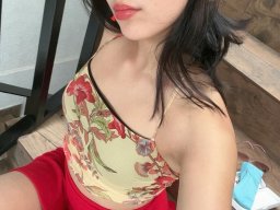 beautiful-students-260924-260924-081