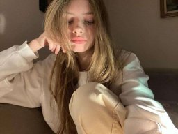 beautiful-students-260924-260924-081