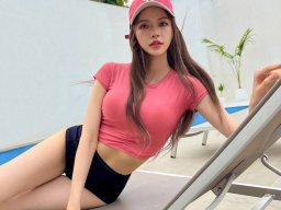 beautiful-students-260924-260924-081