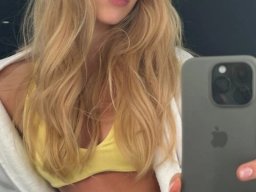 beautiful-students-260924-260924-082
