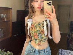 beautiful-students-260924-260924-082
