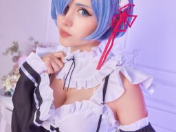 beautiful-students-260924-260924-082