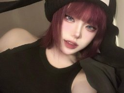 beautiful-students-260924-260924-082