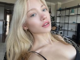 beautiful-students-260924-260924-083