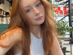 beautiful-students-260924-260924-083