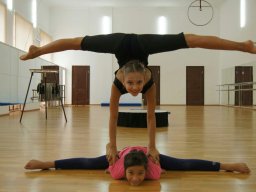beautiful-students-260924-260924-083