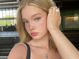 beautiful-students-260924-260924-083