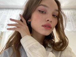 beautiful-students-260924-260924-083