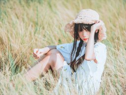 beautiful-students-260924-260924-083