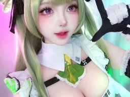 beautiful-students-260924-260924-083