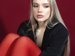 beautiful-students-260924-260924-084