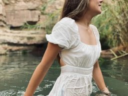 beautiful-students-260924-260924-084