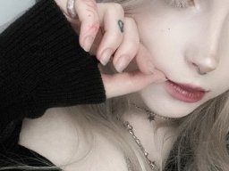 beautiful-students-260924-260924-084