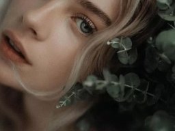 beautiful-students-260924-260924-084