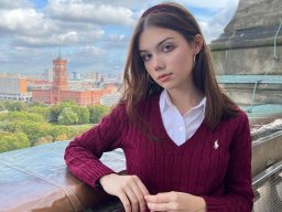 beautiful-students-260924-260924-084
