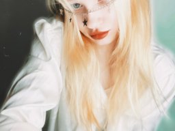 beautiful-students-260924-260924-084