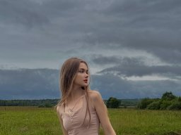 beautiful-students-260924-260924-084