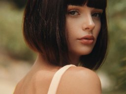 beautiful-students-260924-260924-084