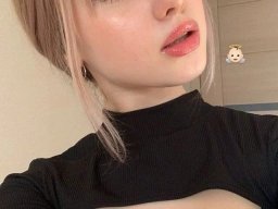 beautiful-students-260924-260924-085