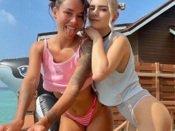 beautiful-students-260924-260924-085