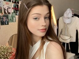 beautiful-students-260924-260924-085