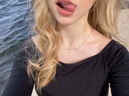 beautiful-students-260924-260924-085