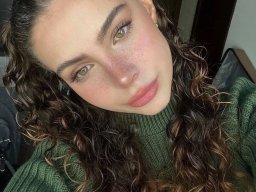 beautiful-students-260924-260924-086