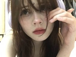 beautiful-students-260924-260924-086