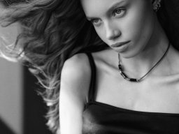 beautiful-students-260924-260924-086